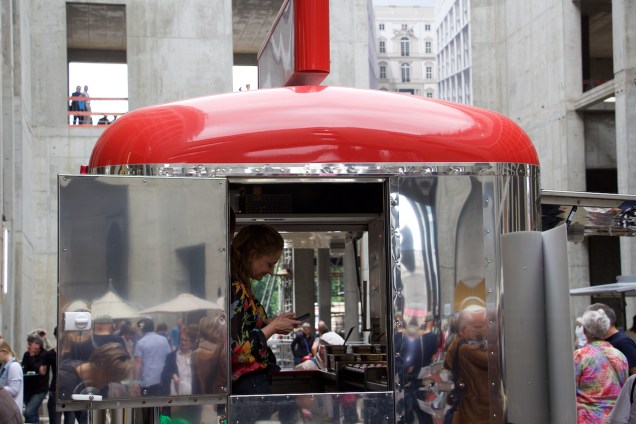 Can't have a serious party without a bratwurst stand.