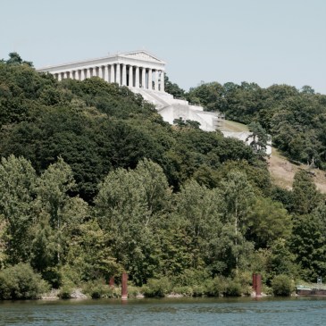 Bavaria's Walhalla monument on the Danube near Ratisbon. Pic: Lisa de Jong/helderontwerpwerk.nl