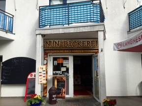 This little bakery in Zehlendorf was the first eatery I came across, 40 km after leaving Berlin at Treptow.